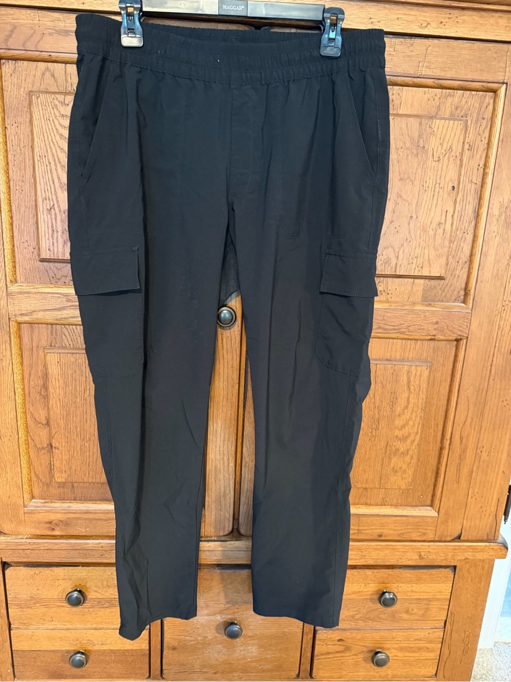 The North face women’s cargo pants size large black nylon
